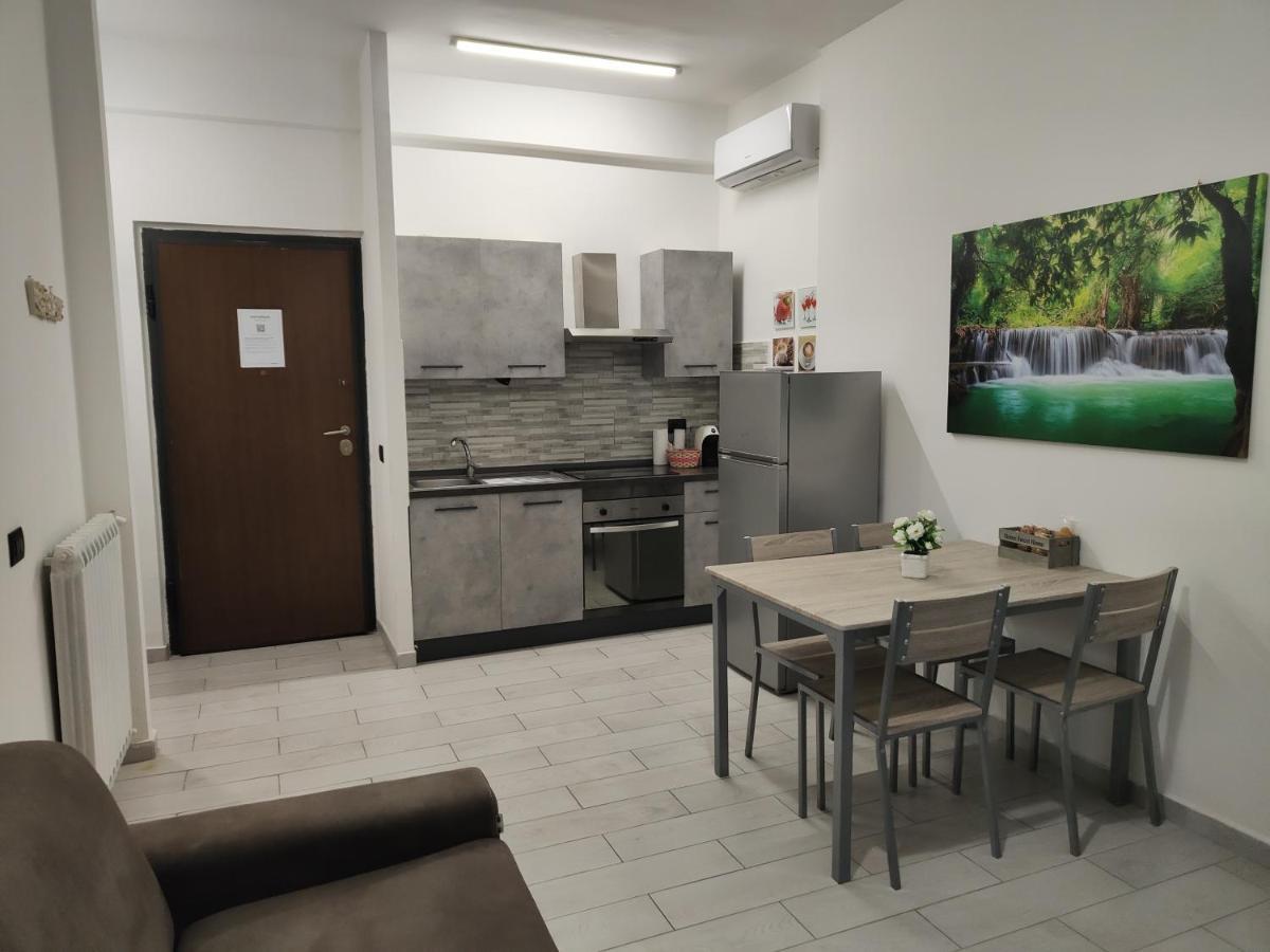 Apartamento Casa Trezza Latina Exterior foto